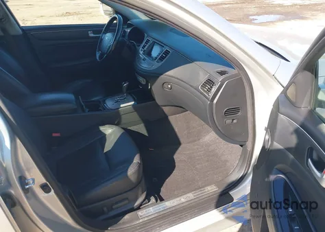 2013 Hyundai Genesis 3.8 from USA, damaged, VIN KMHGC4DDXDU257395